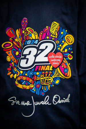 Bluzka dziecięca z długim rękawem 32. Finał - granatowa