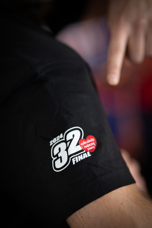 T-shirt męski 32 Finał Ręce